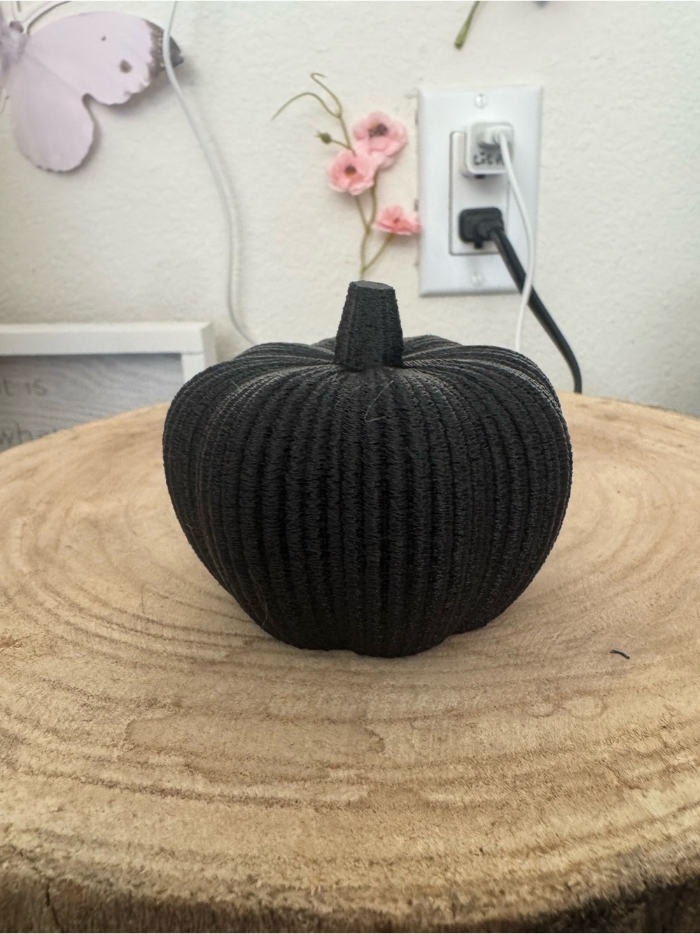 Black Ribbed Pumpkin Décor